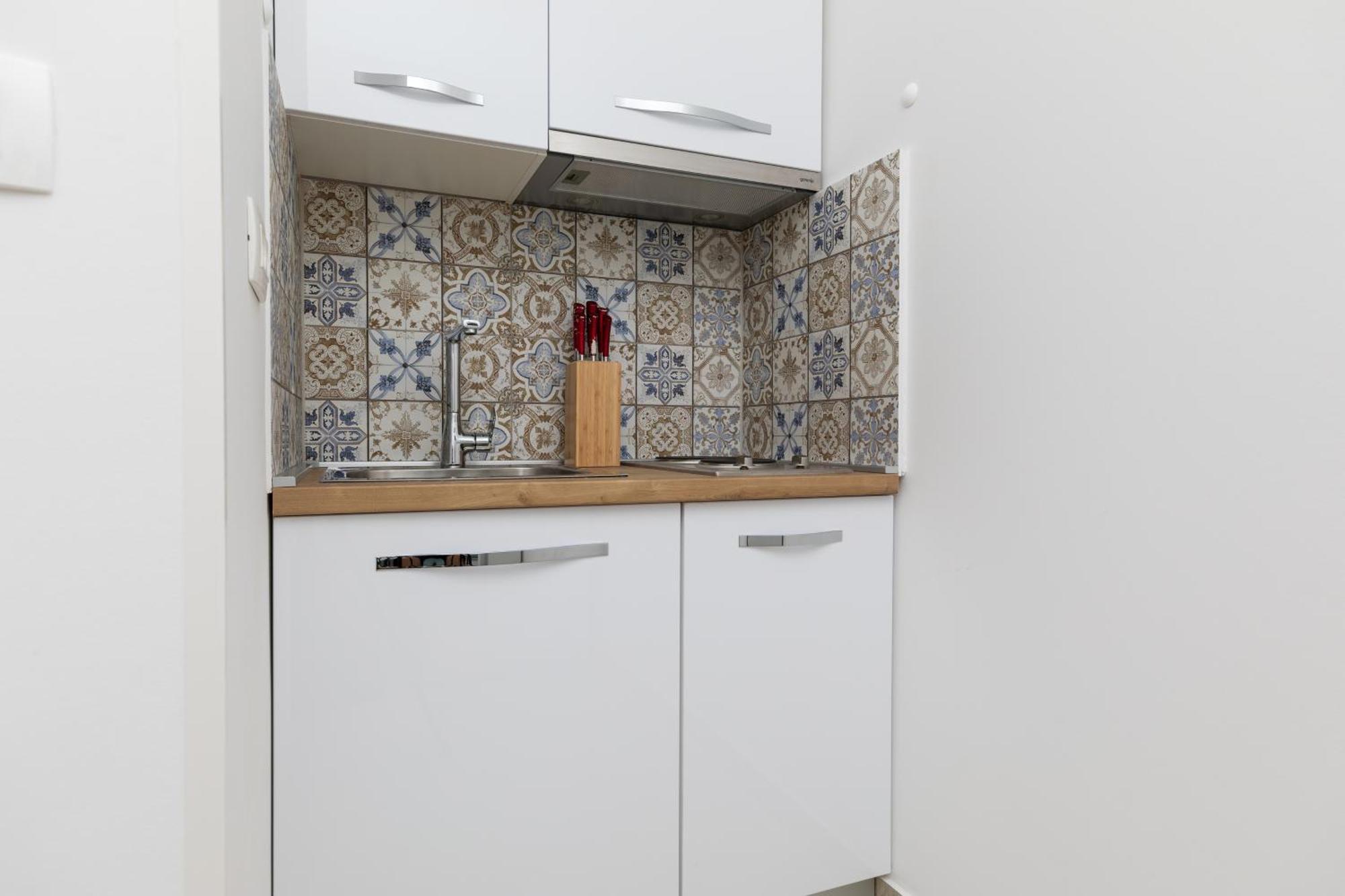 Apartments With A Parking Space Pisak, Omis - 5975 ภายนอก รูปภาพ