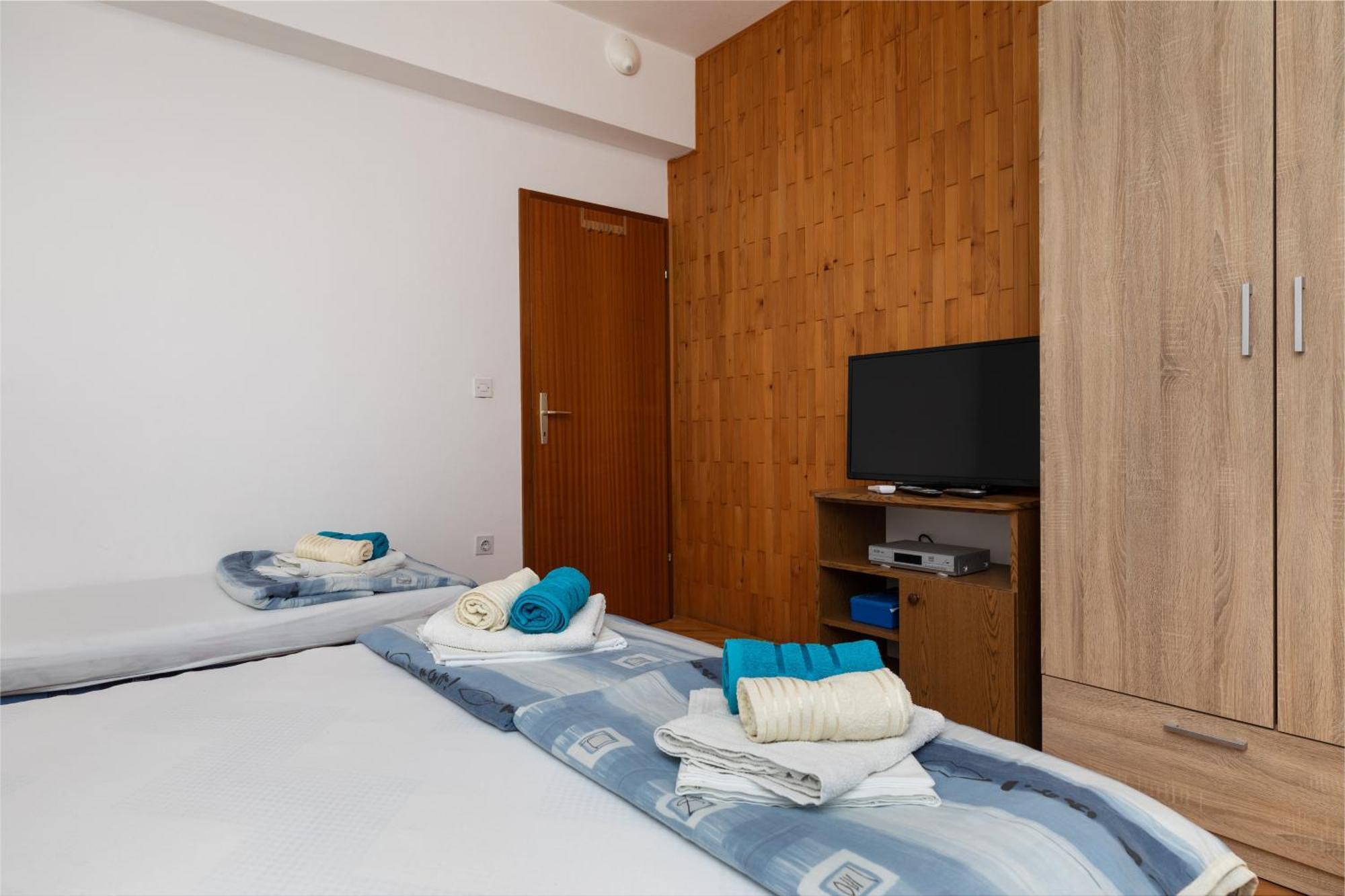 Apartments With A Parking Space Pisak, Omis - 5975 ห้อง รูปภาพ